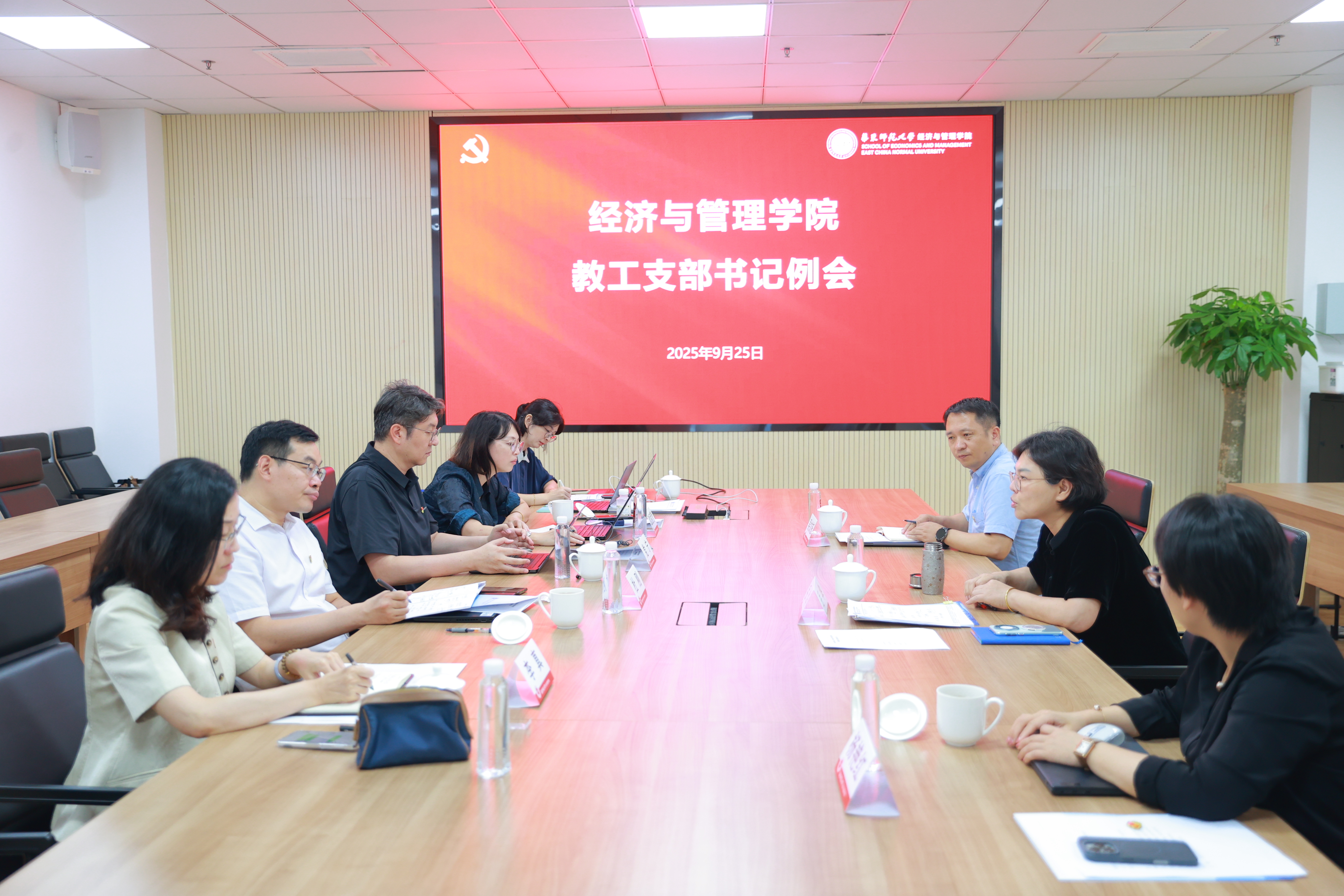 AI7I6738.JPG AI7I6738.JPG