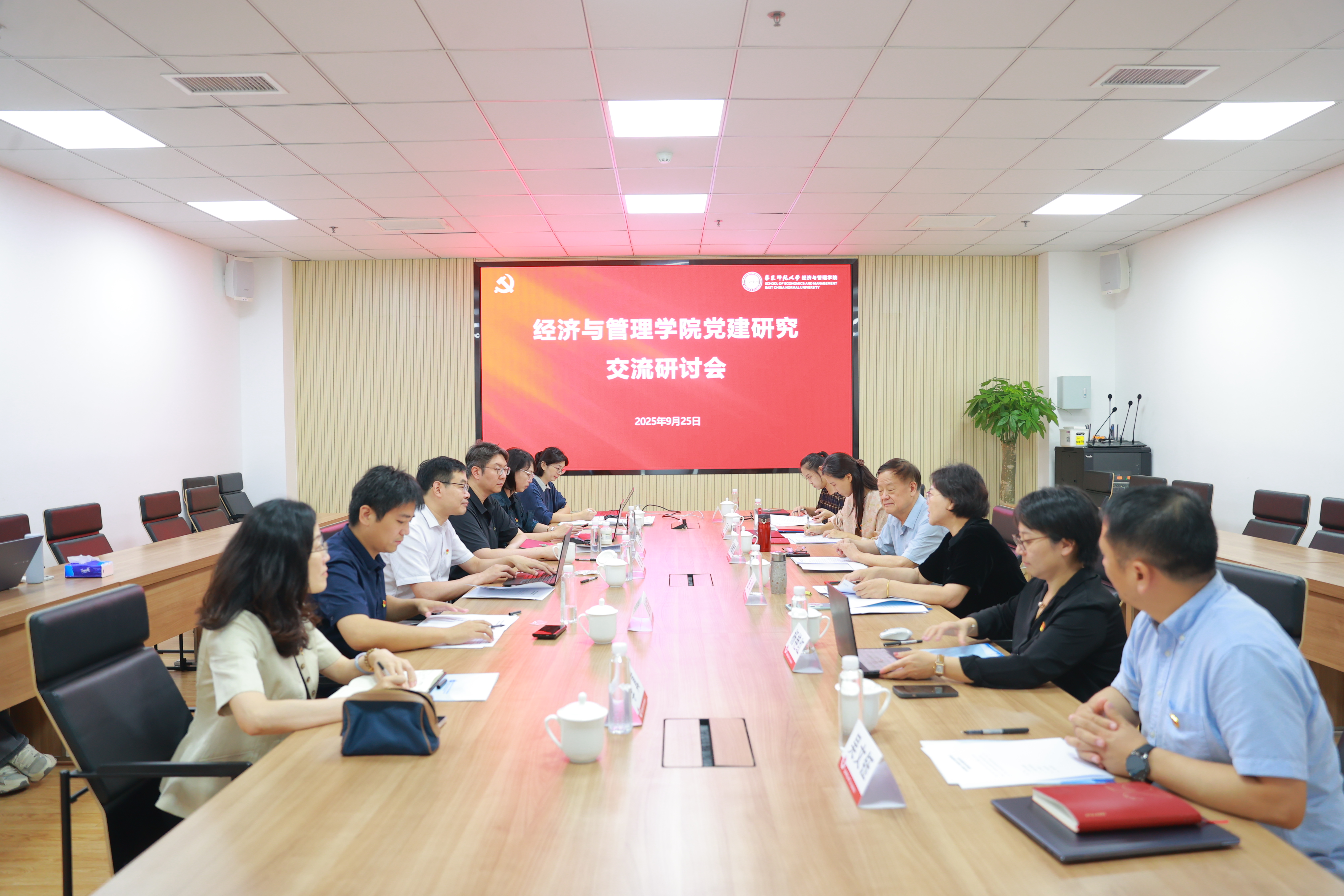 AI7I6409.JPG AI7I6409.JPG