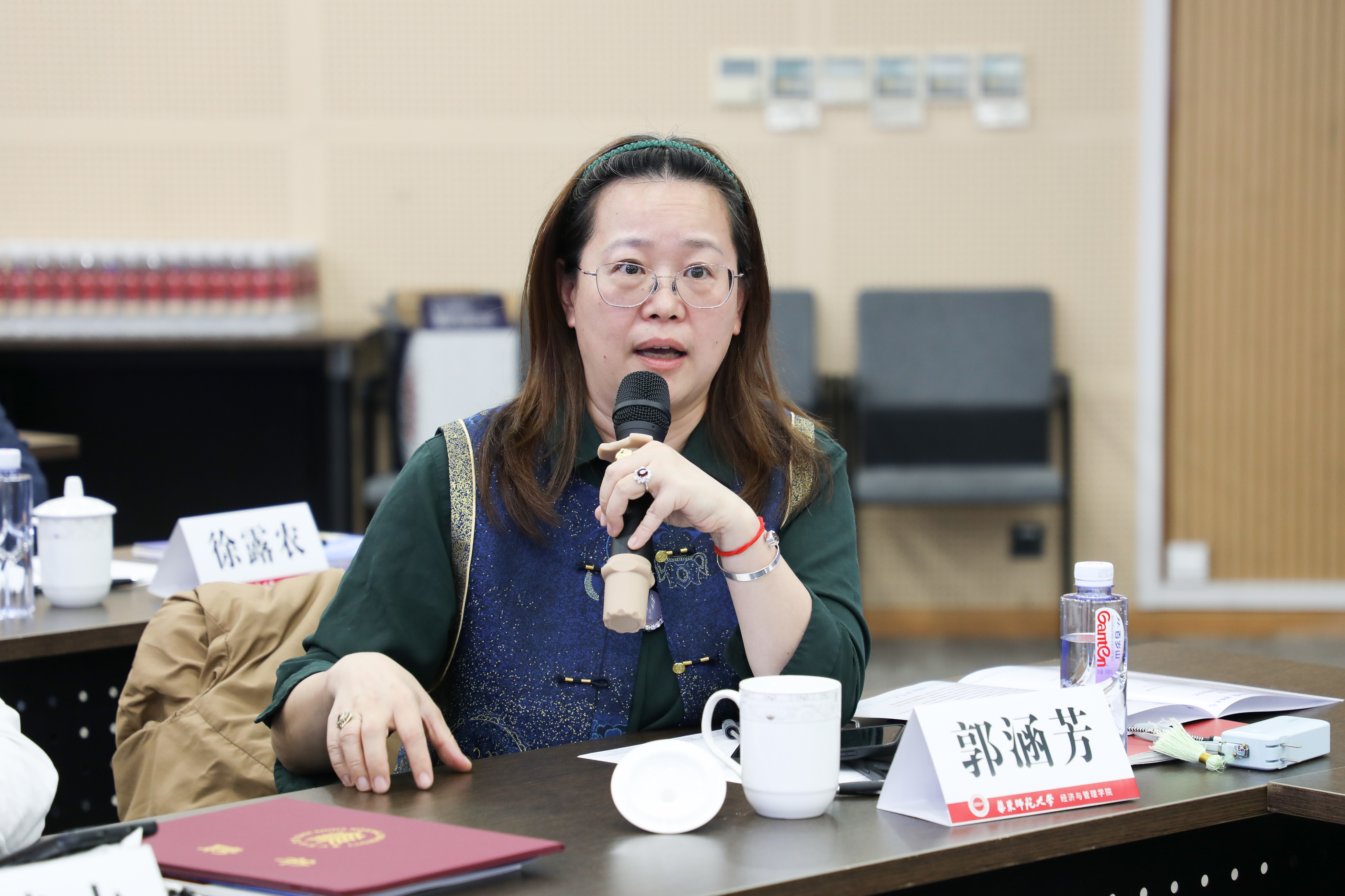 05座谈交流-郭涵芳.jpg 05座谈交流-郭涵芳.jpg