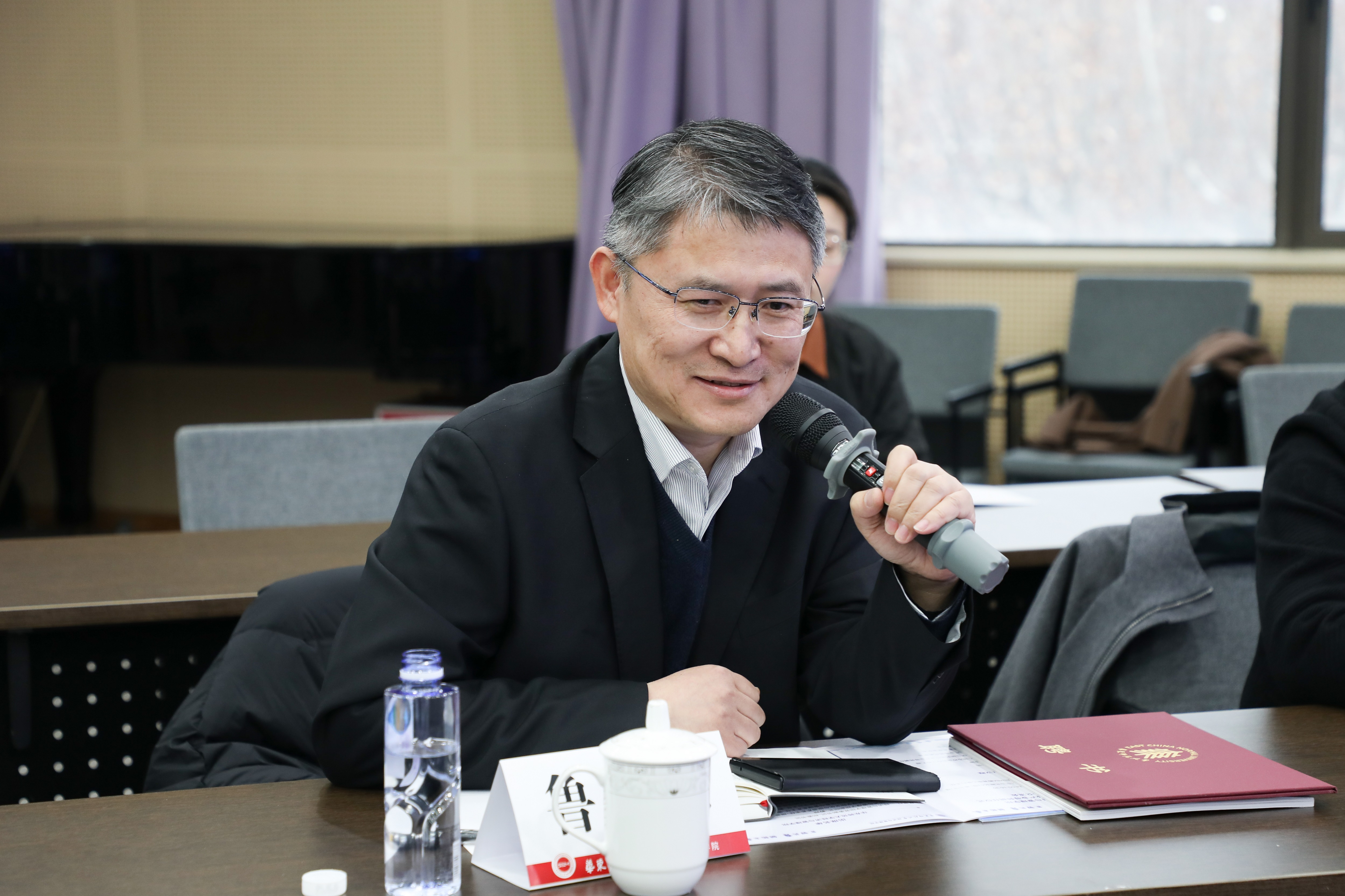 05座谈交流-鲁文龙.jpg 05座谈交流-鲁文龙.jpg